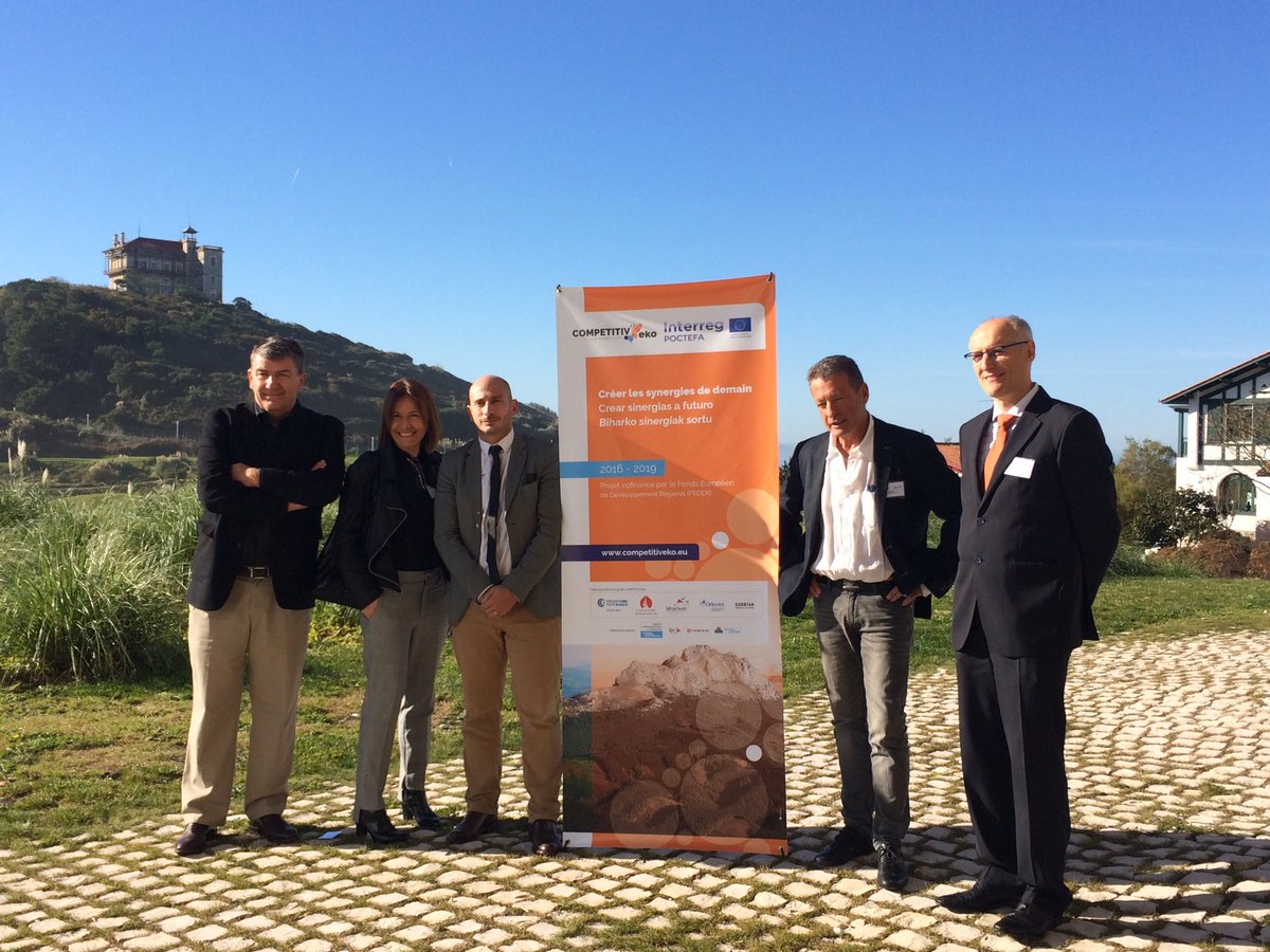 Sodenavarra's tweet photo. Representantes institucionales participantes en #competitiveko>> Pantxoa Bimboir, CCI Bayonne Pays Basque; Mathieu Bergé, Eurorregión; Jean-Louis Valls,         Comunidad de Trabajo de los Pirineos; Carolina Viguria, Gobierno de Navarra y Carlos Peña, Lehendakaritza https://t.co/5uHlZHT5Mm