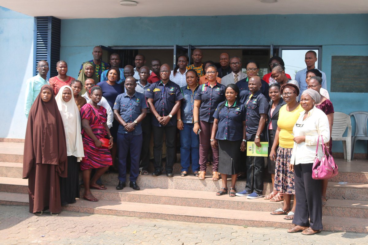 enviupdatelasg's tweet photo. Over 250 participants are present for this training, after which they are to teach adult Learners in Literacy centres across Lagos State. #EkoNkeKoo #LagosIsLearning https://t.co/ZUG4w6DaSX