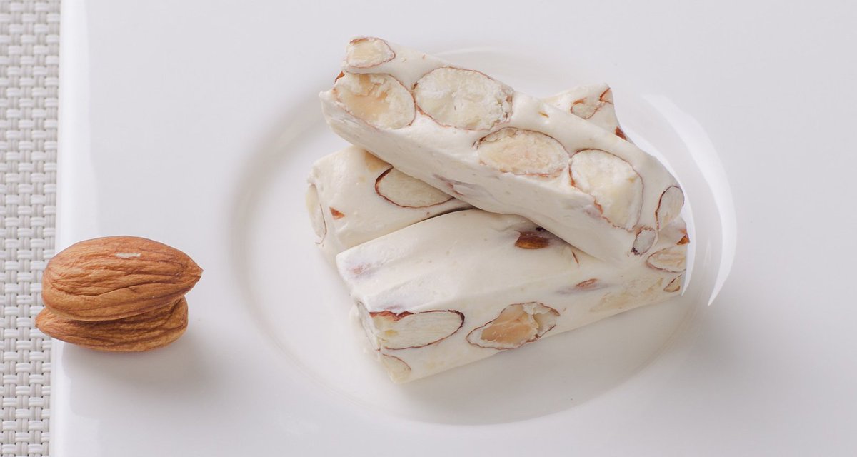 EastLombardy's tweet photo. “Disfida del dolce tra le scuole” per la Festa del Torrone (Cremona): giovani pasticceri all’opera per realizzare dolci tipici rivisitati.
#eastlombardy #erg2017 #eatlombardy #cremona #inlombardia #prodottitipici #torrone #torronecremona #festadeltorrone #festatorrone2017 https://t.co/F2x5T35967