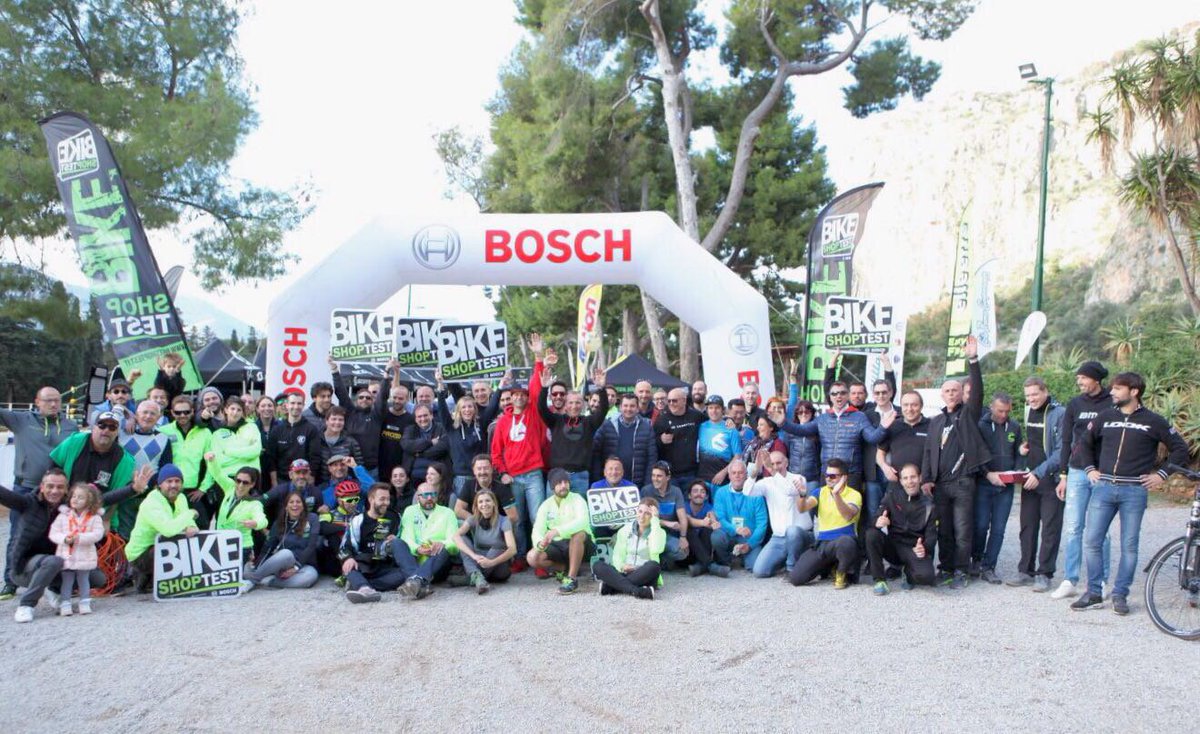 ProShopTest's tweet image. Si chiude alla grande il #tour di Bike Shop Test!
Che #viaggio spettacolare, 5 tappe e oltre 12.000 test materiali😮🚵‍♀️🚵🚴🚴‍♀️
Leggi di più nell'articolo (c'è anche il video di Palermo)➡️ bit.ly/2jLHgYD 😉