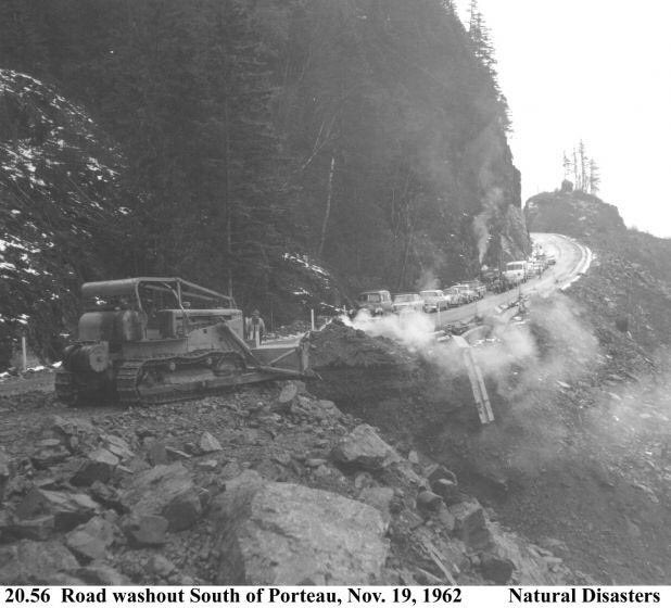 squamishhistory's tweet photo. Nov 19, 1962: Road washout south of Porteau #highway99 #transbc https://t.co/aMo1X7cnrY