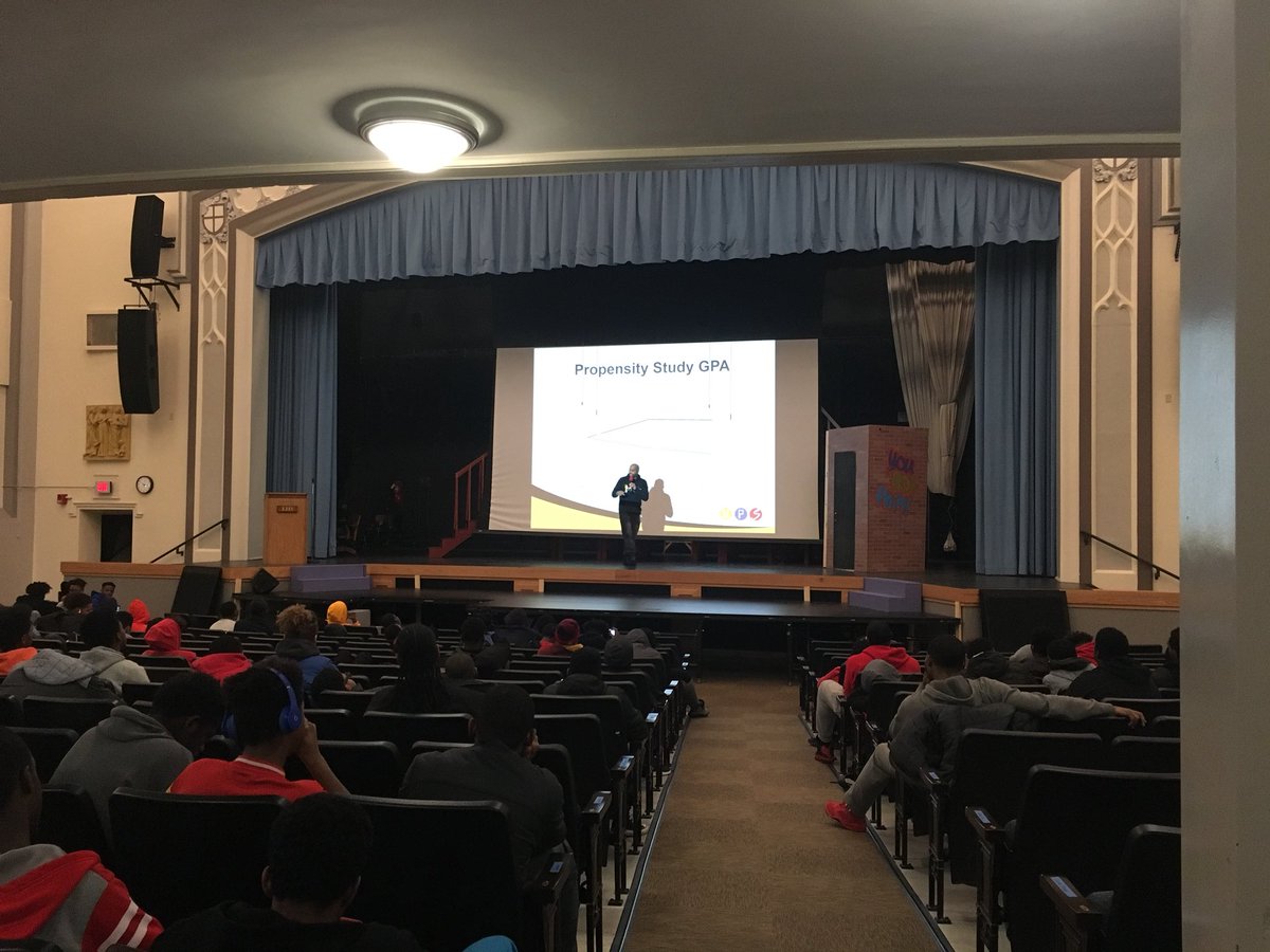 JennieZumbusch's tweet photo. King @WayNice25 Michael Walker presenting propensity score data at the @MPS_BlackMales awards ceremony to celebrate the hard work and academic success of the Kings. GPAs are going up! https://t.co/RfgQzOaoN3
