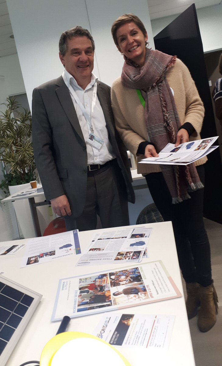 Remi_Cunin's tweet photo. Sur le stand @entrep_monde, ONG partenaire de la Fondation Egis, à l’occasion de la journée responsable au siège d’Egis #EgisResponsibleCompany https://t.co/3LYE4rjkNK