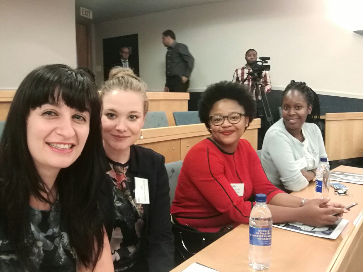 Ntombenhle__B's tweet photo. Can't wait to learn from the inspiring authors of Women Leadership Emerging Markets #WLEM #WomeninBusiness https://t.co/tsoUamEM4f