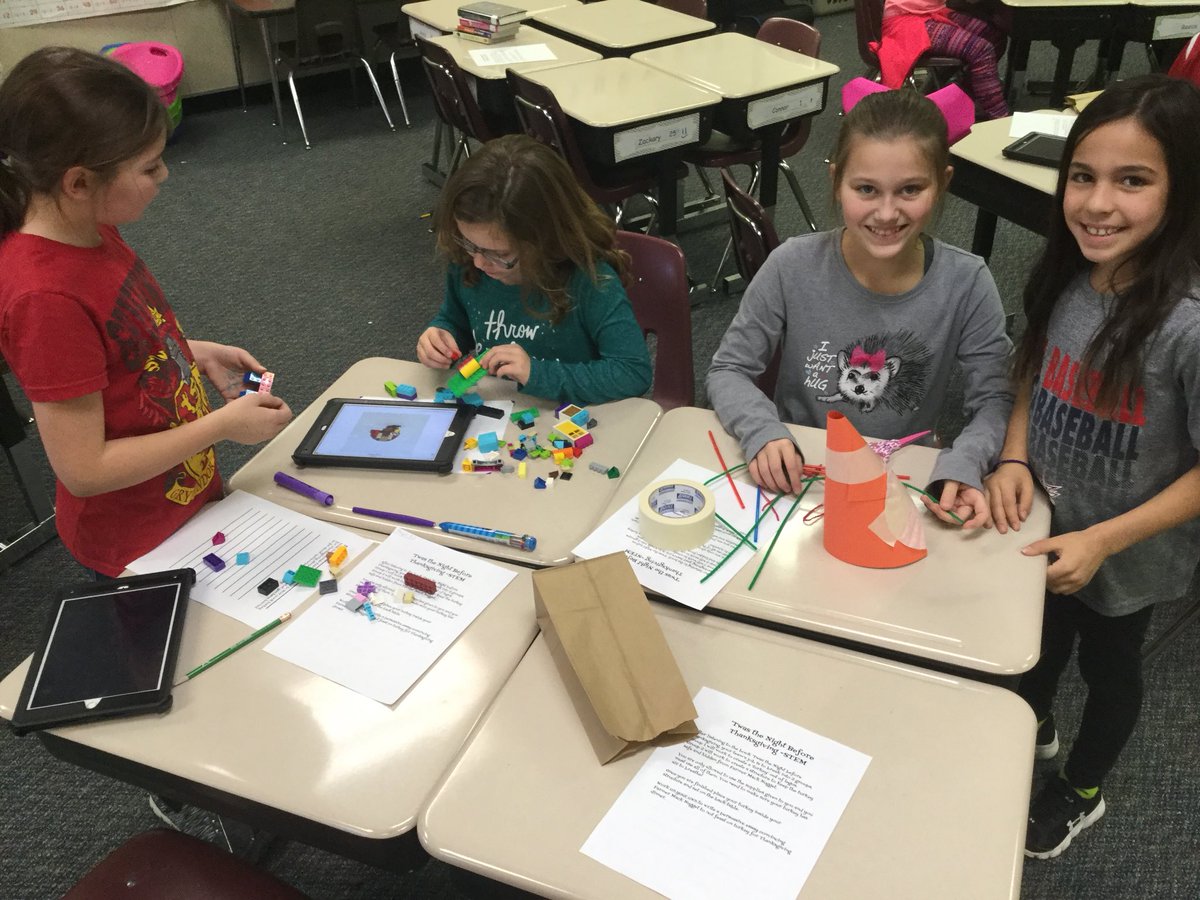 groelle4th's tweet photo. Ss having fun working together creating structures that can hide/save their turkeys! #STEM https://t.co/934LrEGTe1