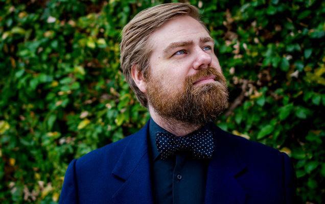 Allan Gravgaard Madsen ny kunsterisk leder for Århus Sinfonietta | SNYK snyk.dk/nyheder/allan-…