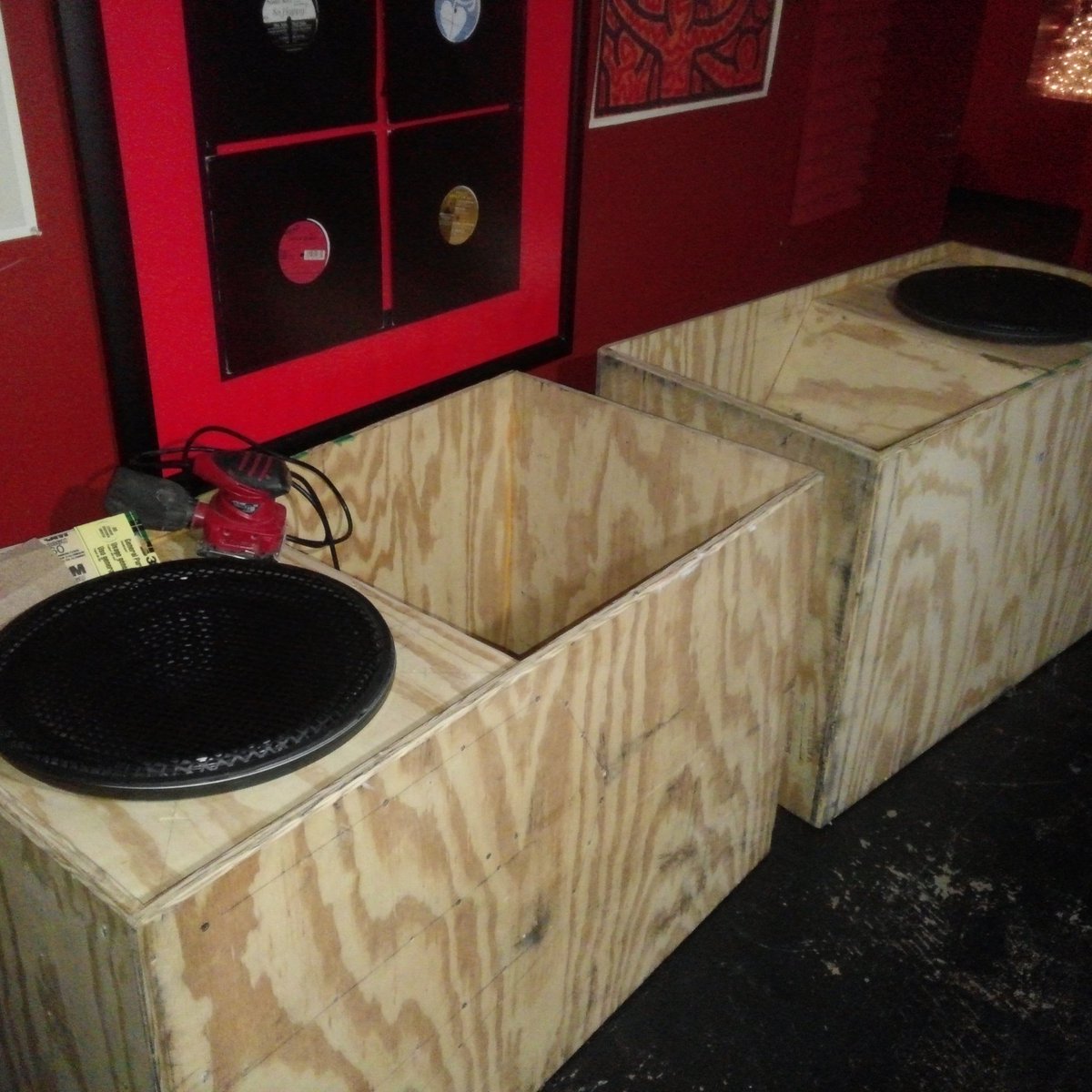 djpap1's tweet photo. PUMF Earth Rockers - 18 inch Bass Scoops. https://t.co/h0JRICcbNG