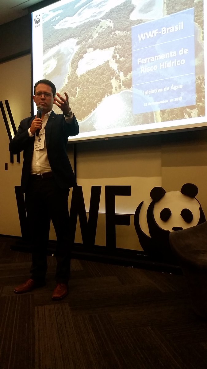 Mauricio Voivodic of @WWF_Brasil kicking off #WaterStewardship and #WaterRisk event in Sao Paulo around the @WWFWaterRisk.
