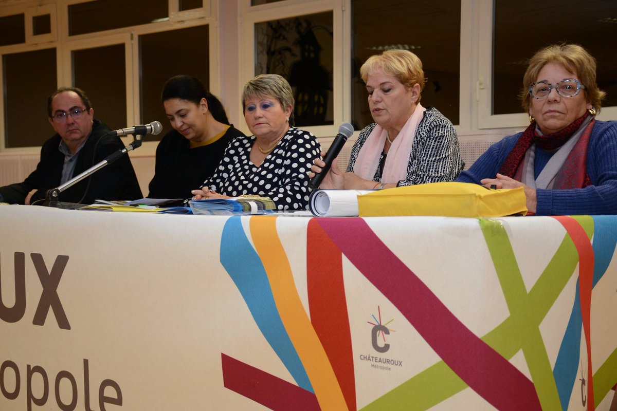 Chateauroux36's tweet photo. L'#élection du Conseil de grand #quartier #Beaulieu, La #Pointerie, La #Bourie, #Notz s'est déroulée hier au centre socioculturel, rue Max-Hymans à #Châteauroux. https://t.co/29a6FeqJhn