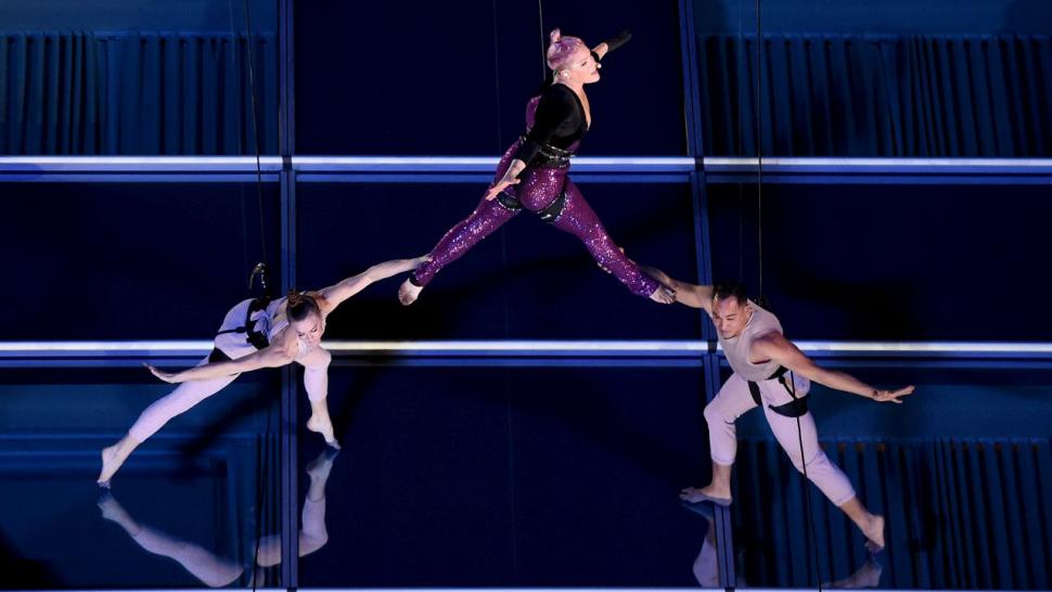 PolandLovesPink's tweet photo. @Pink I'm proud that you are my idol 💗 you're just the best 👏 #pink #pinkfans #AMAs https://t.co/k3GhfO8Z8X