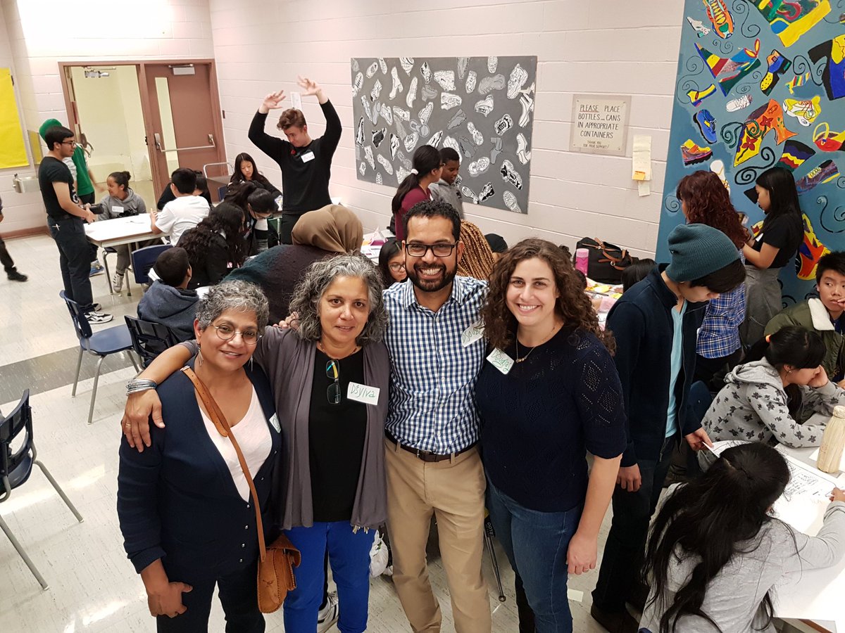 MrChuiTDSB's tweet photo. Hackathon @RBC_Canada in full throttle @CTA_Tweets. Grade 7 students having a blast coding and designing!  Thanks @KFDSouza! #STEM #TDSB https://t.co/2Bm0B0bqrn