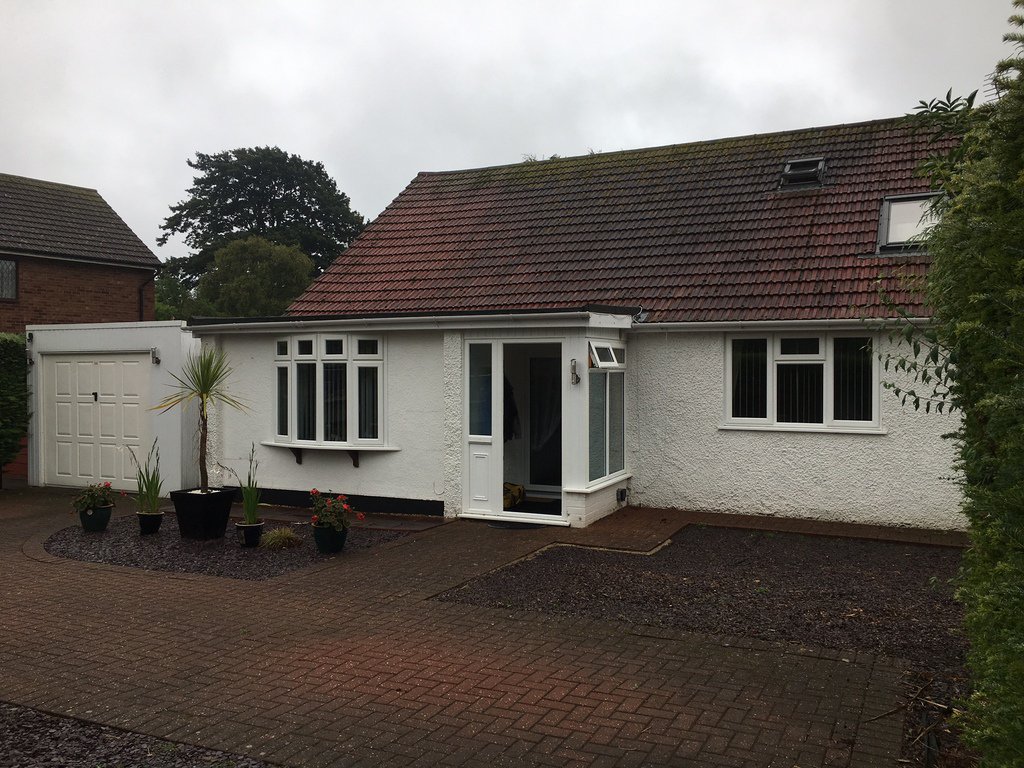 jphalebuilder's tweet photo. Broadstairs front extension project complete! before &amp; after shots! #Broadstairs #buildersbroadstairs #extensionsthanet #Kent #Thanet #builders https://t.co/PmoGs9gqod