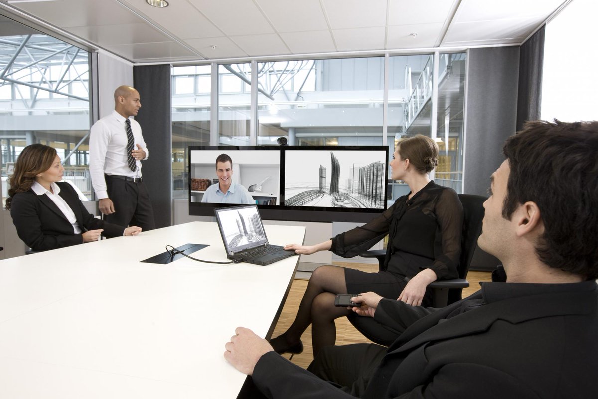Eyenetwork offers a #concierge service for your meetings. Read more at: eyenetwork.com/blog/concierge… #meetings #service #videoconferencing #video