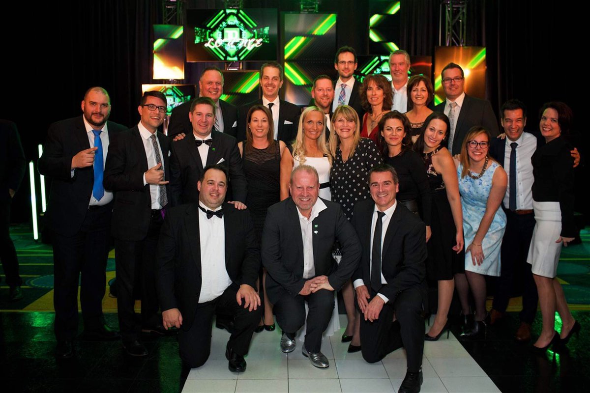 Fière de faire partie d’un des meilleurs district au Canada ! #QuebecEstRocks #Champions2017
Bravo @DenisDrolet_TD et <a href="/VeroComtois15/">Veronique Comtois</a>