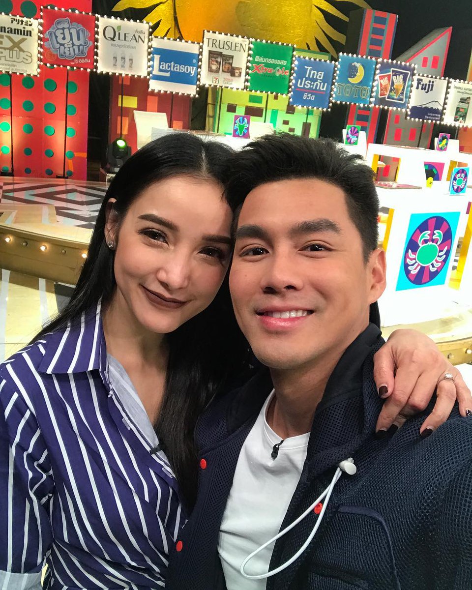 ไม่ได้เจอกันสะนาน ซ้อแพท คุยกันใหญ่รอดูละครบอกงี้ #แก้วกุมภัณฑ์  ไม่นานเกินรอนะจ๊ะ