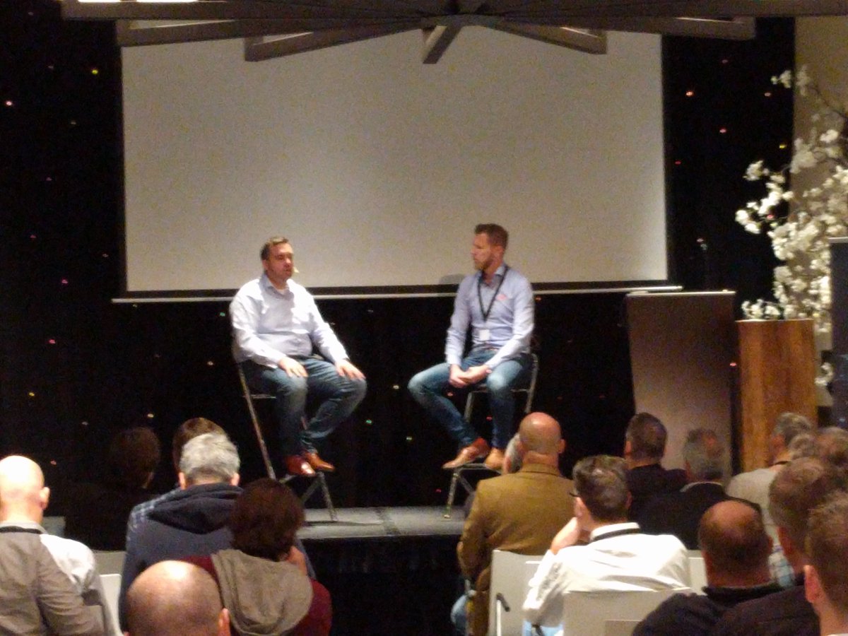 MartinCaarels's tweet photo. @PerezITQ &amp; @vhojan talking about vision, courage and endurance @ #transform17 @ITQ https://t.co/1mbZZSSy5Y