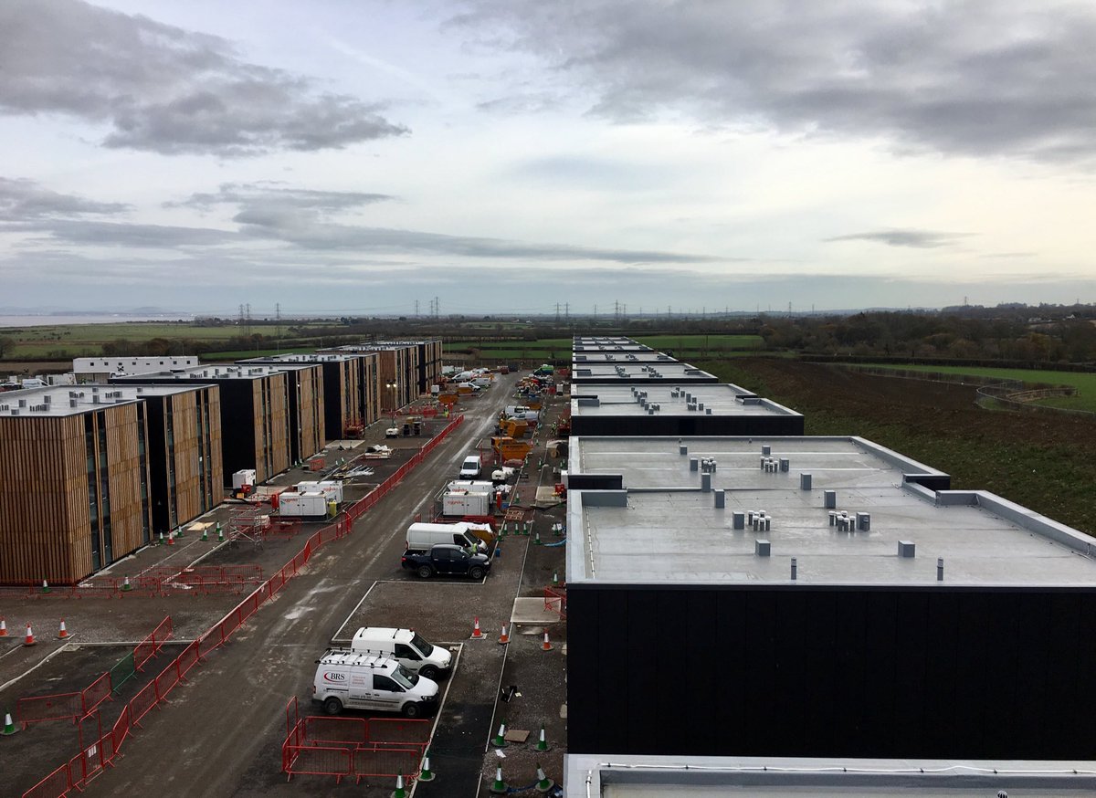 Ikopolymericpe1's tweet photo. Temporary accommodation is nearing completion @HinkleyPoint,installed with @ikopolymeric armourplan, by #marksmanroofing for #caladonian https://t.co/AMefAv42BZ