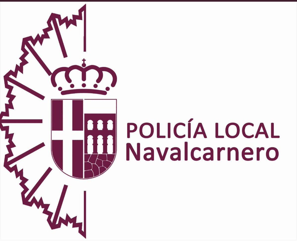 Navalpolicia's tweet photo. 👮‍♀️👮‍♀️Levantamos acta por #MordeduraDePerro a un niño.🐕🏃‍♀️ Al propietario y padres de la victima se les informa del #ProcedimientoCivil #ControlaTuMascota. https://t.co/xIOEeTepxb
