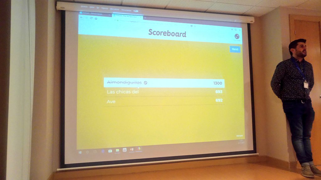 PuntosVuela's tweet photo. Competición @GetKahoot. ¿Quién sabe más de #Guadalinfo? #EspacioenBlanco17 https://t.co/vXh8QC2MD6