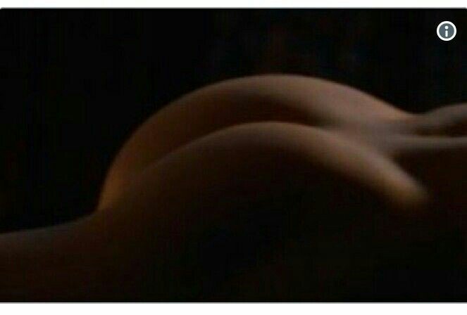 Itsher11's tweet photo. We wouldn't have enjoyed this lovely view #WithoutTelevision #GOT #JonSnowsAss https://t.co/uhUlwQEzAq