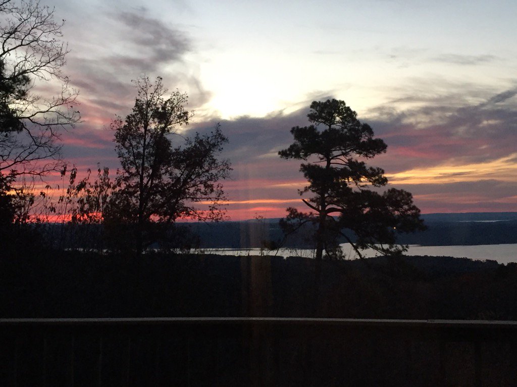bret_bbrown's tweet photo. What a view https://t.co/bCE1BCd98Z