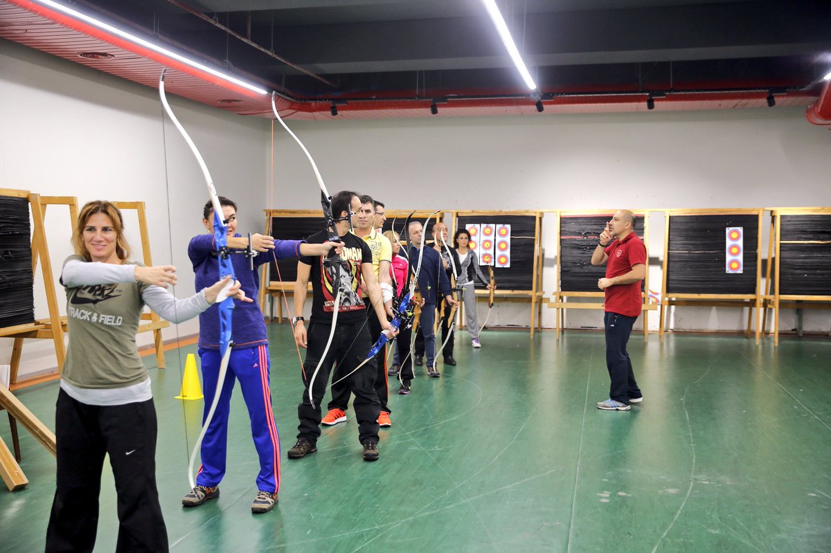 Okçuluk Okullarda Yaygınlaşmaya Devam Ediyor!

İstanbul İl Milli Eğitim Müdürlüğü ile ortaklaşa gerçekleştirdiğimiz Okullarda Okçuluk Projesi kapsamında okçuluk eğitimi alacak Öğretmenlerimiz için derslerimize ara vermeden devam ediyoruz.