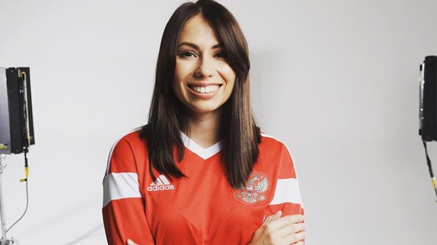 b_saldanha's tweet photo. A jornalista russa Maria Komandnaya e o craque inglês Gary Lineker serão os apresentadores do sorteio dos grupos da Copa do Mundo 2018 Rússia. #FifaWorldCup #FIFA #FifaWCDraw #WorldCup2018Russia https://t.co/eWDcjZN5Xm