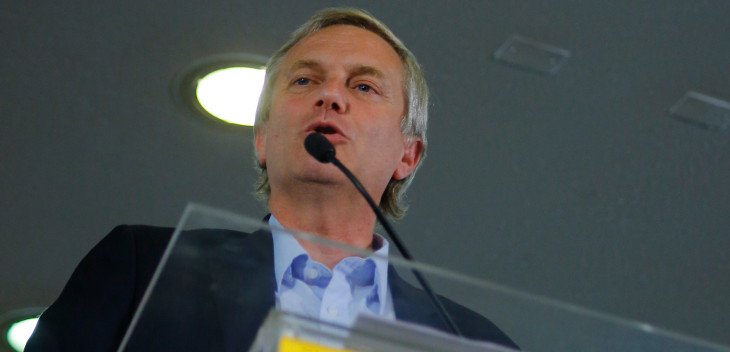 biobio's tweet photo. Kast critica reunión de Bachelet con Guillier: Es una vergüenza utilizar dineros públicos para hacer campaña https://t.co/pWNmcjV6dS https://t.co/Eu2t8zIIVn