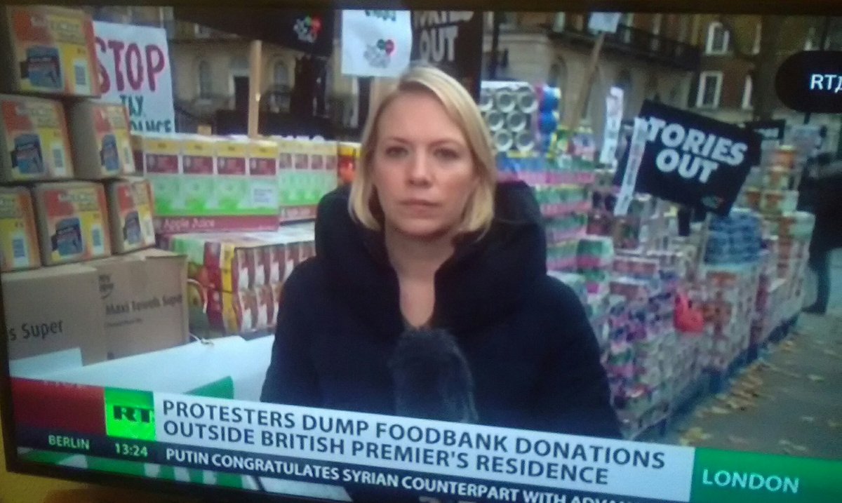 l_ronaldson's tweet photo. This is going on outside Downing Street right now. Not that you will hear anything about it from the main News Channels or Tory Rags. Shame on the Tories they have turned this Island into a third world Country where it's citizens have to beg for food because of Tory Policies. https://t.co/NyMYQcEVQt