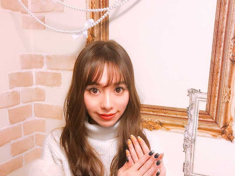E_N_ALPHA's tweet photo. 久保七瀬ちゃんご来店されました♡
*★*――――*★* 
https://t.co/JHGg9Lse2v 
*★*――――*★* 
#ミラーネイル　#ミラー��レンチ　#久保七瀬　#ベルグローネイル https://t.co/rqA6d0LGWq