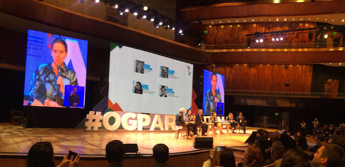 Wilmandrade's tweet photo. Gracia a la invitación @NDI asisto al encuentro Nacional d Gobierno Abierto #OGPArgentina.  en Ecuador debemos recuperar honradez, ética y para lograrlo necesitamos instituciones abiertas. @Lenin @AsambleaEcuador debemos ser parte d esta organización #luchaContraLaCorrupción https://t.co/5bXIOD1r8g