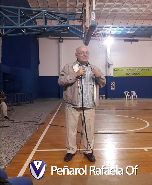 PenarolOf's tweet photo. #CharlaAbierta #MenosDroga Agradecemos la presencia de todos aquellos que compartieron testimonios reales y ayudan día a día a combatir el mal de las drogas. #PadreSuppo 🙂 https://t.co/vvWhCtgVzY