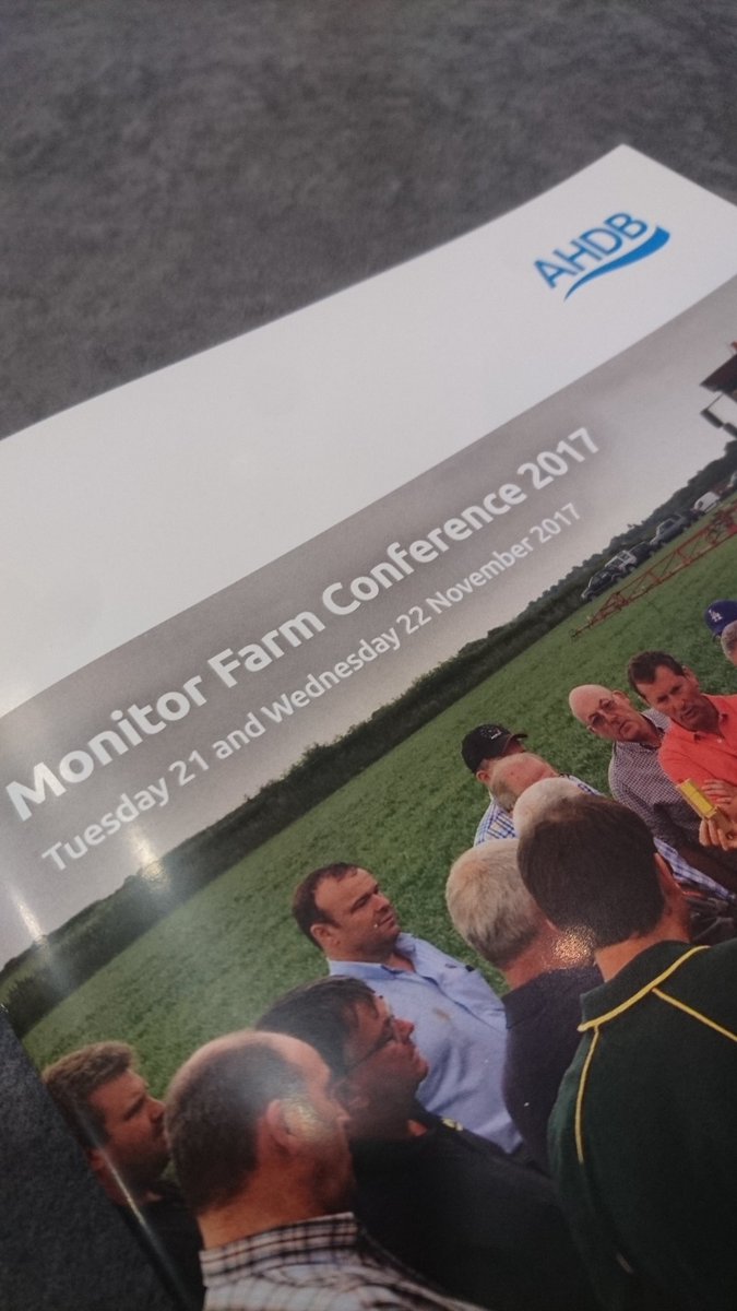 simon_walker's tweet image. Speaking at Ahdb monitor farm conference. Fascinating learning about innovations in this sector. #monitorfarm