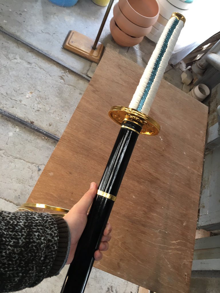 Koishi Twitter वर Dmcダンテの閻魔刀作りました 市販の長い木製模造刀に装飾