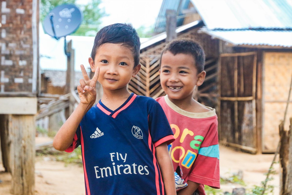 OpenDoorsUK's tweet photo. How do you say 'hello' in countries on the #WWList? Look back through our timeline to find out! #WorldHelloDay https://t.co/x8eROtVVvZ