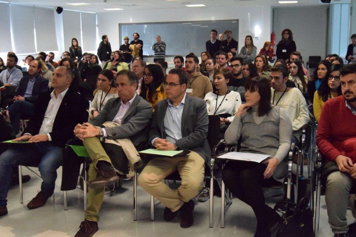 educacionEXT's tweet photo. Comienza en Badajoz el Campus Emprendedor Transfronterizo con el evento #Ideatalent https://t.co/zKHZpgGKJv https://t.co/pikdLAqlHt
