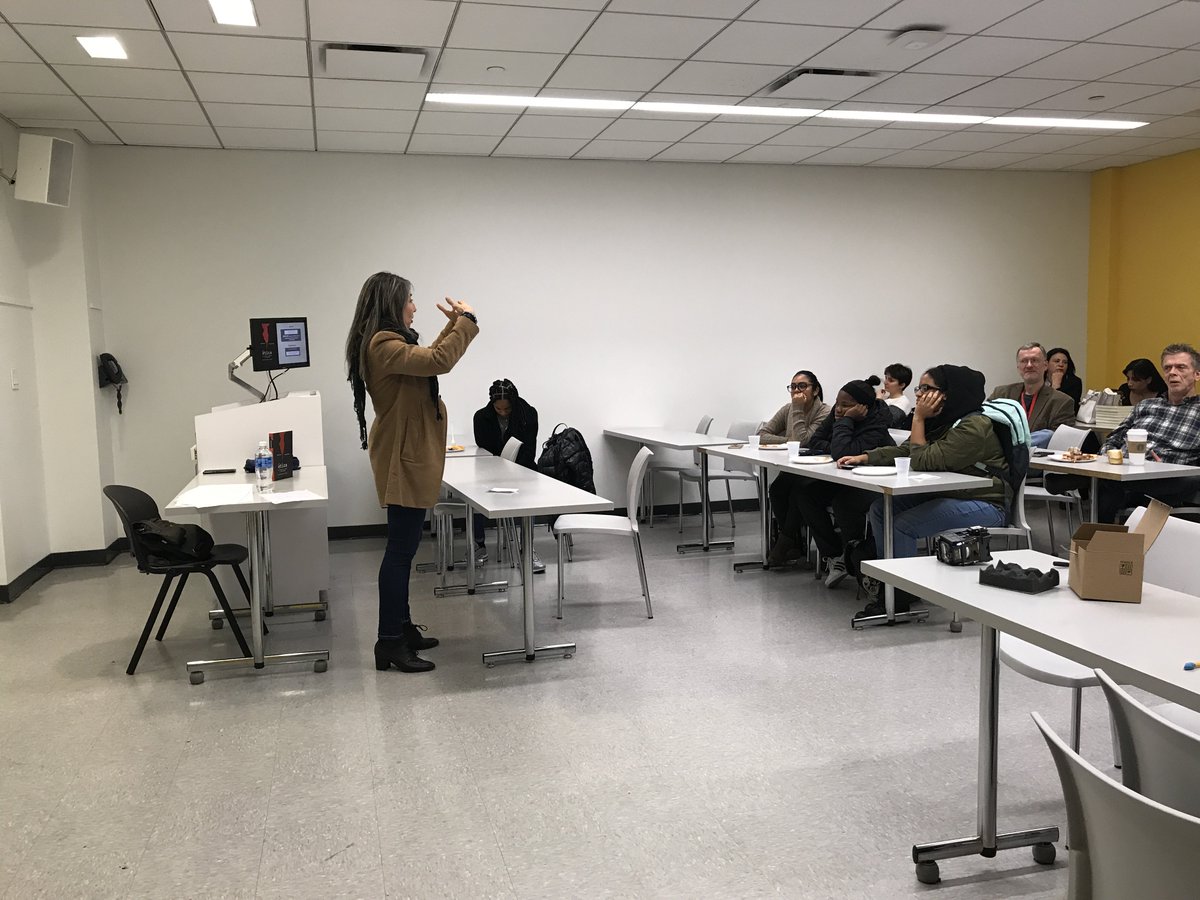PSA_JJAY's tweet photo. Thank you again @FigueroaRadio for joining us yesterday and presenting your latest publication, 'Ethics in Time of War and Narco Trafficking'! Students and guests can now borrow Ms. Figueroa's book at the @JohnJayLibrary https://t.co/CMEI9KWV0Y