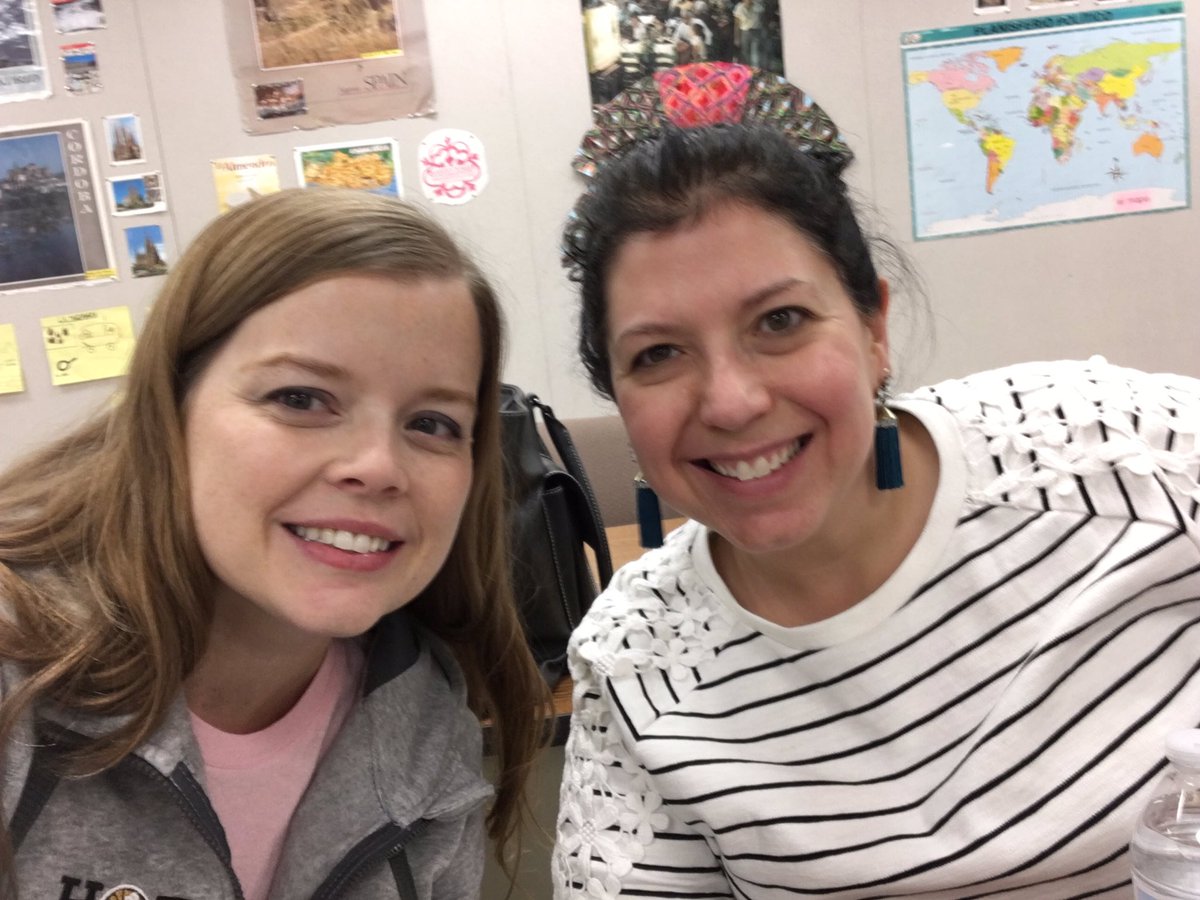 frau_johnson's tweet photo. #stcsip it up with my boo! @soymaestrareyes ist eine Prinzessin! https://t.co/mRChC86ncm
