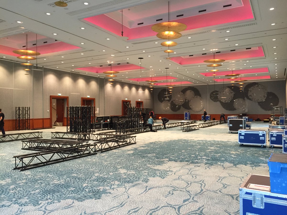 mmaprocom's tweet photo. Amsterdam Conference - October 2017 
from the initial set up to the end result! 
#SetUp #ProductionManagment #Conference2017 #Amsterdamn2017 https://t.co/xnJuGSQuhu