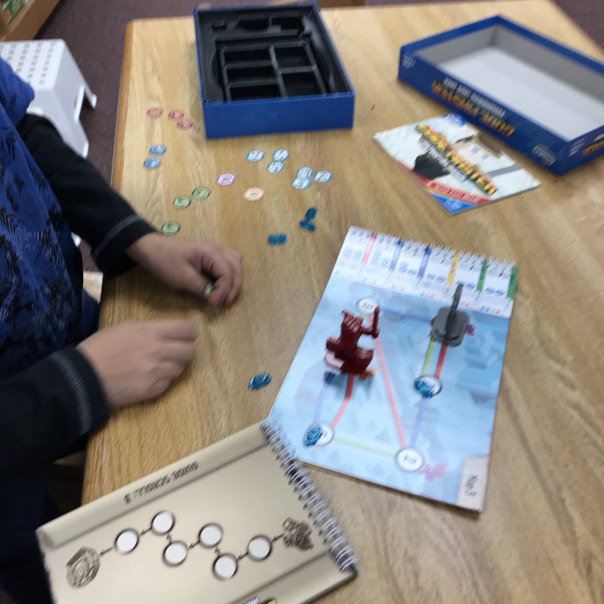carolynvibbert's tweet photo. Our weekly Game Club is up and running. Thank you @SPARKfoundation for the funding to grow our game collection! #RoadrunnersES #aaslgame https://t.co/MJ5uEv4yKT