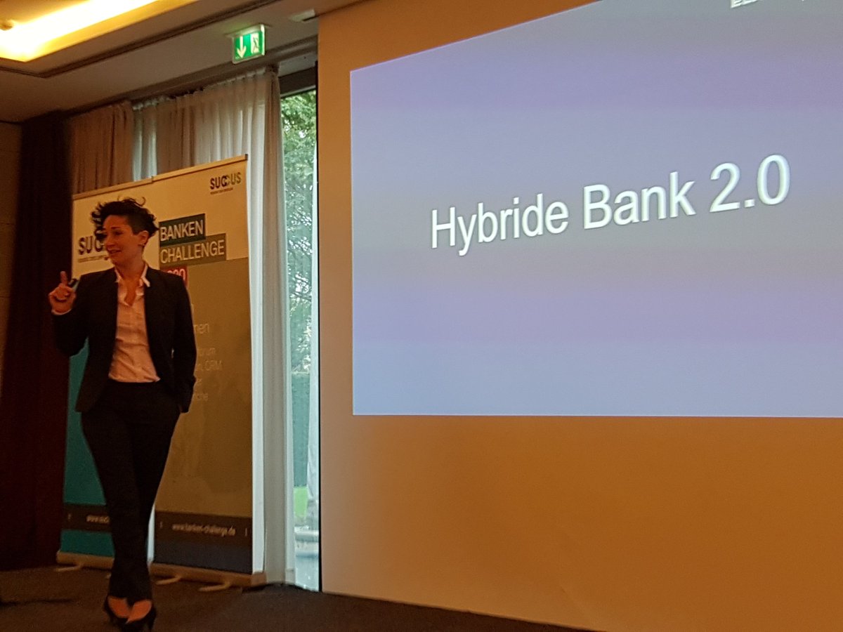 sonja_prodinger's tweet photo. "The bank of the Future". Thanks to Maryam Danesh-Kajouri @CREALOGIX  #BankenChallenge17 https://t.co/DS4pNGbBd3