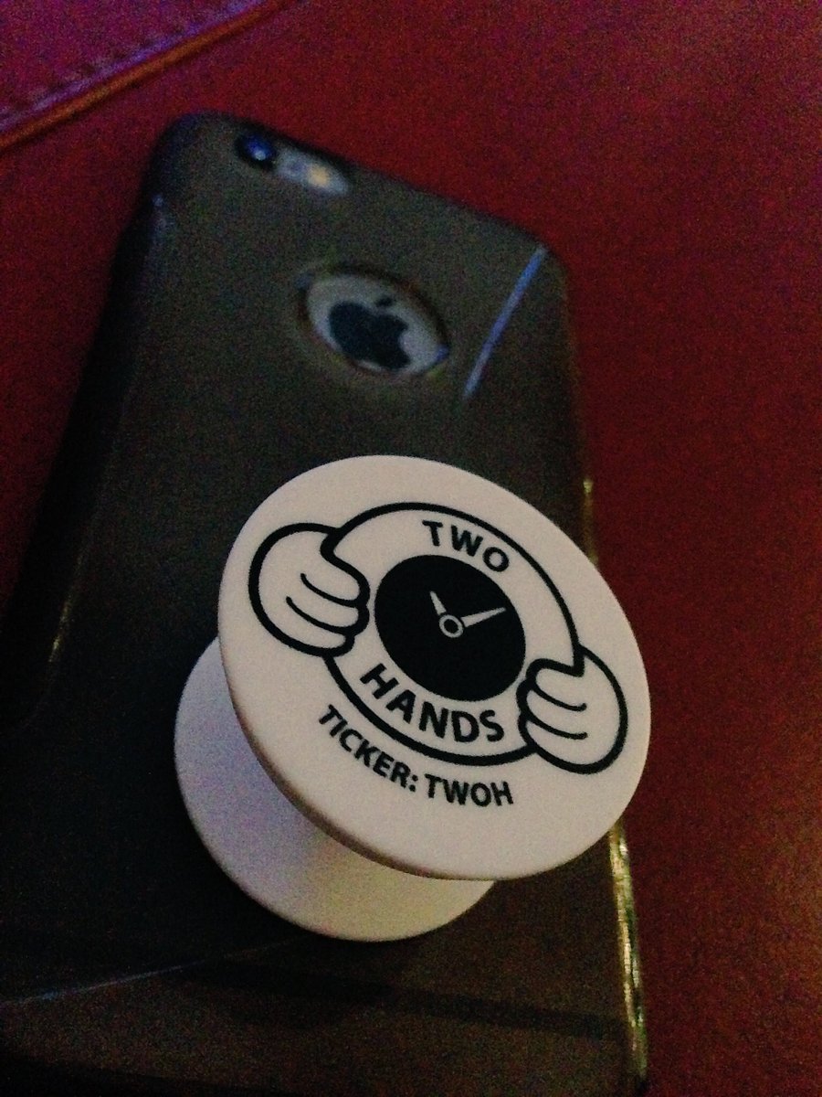 FDRIOntario's tweet photo. Thank you @TwoHandsCorp for the #PopSocket; my kids said I’m cool now #phoneswag #FDREvolution #FDRweek https://t.co/ZyStW6eu0p