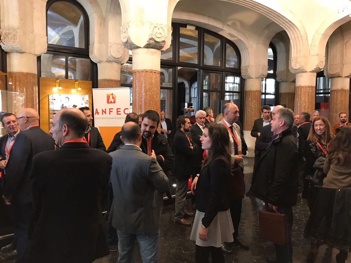AifecAsociacion's tweet photo. Hoy estamos celebrando nuestro encuentro anual de socios colaboradores y fabricantes en Barcelona #etiquetas #anfec #juntossomosmásfuertes https://t.co/MrT8OHdKx6