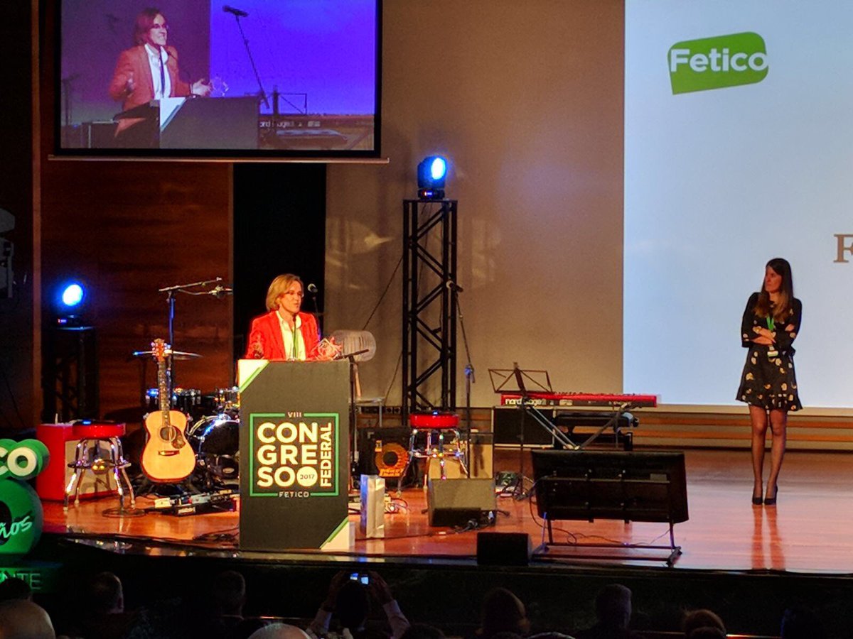 PSOEMadridAyto's tweet photo. 📢📸@PuriCausapi recibe el premio "Fetico Aequalitas" por su labor en igualdad,diversidad e inclusión #CongresoFetico
🎙"Entre todos,seamos del partido o de la organización q sea,nos debe unir la defensa la igualdad,para entre todos avanzar en la justicia y en la igualdad social" https://t.co/MBR4SkknIy