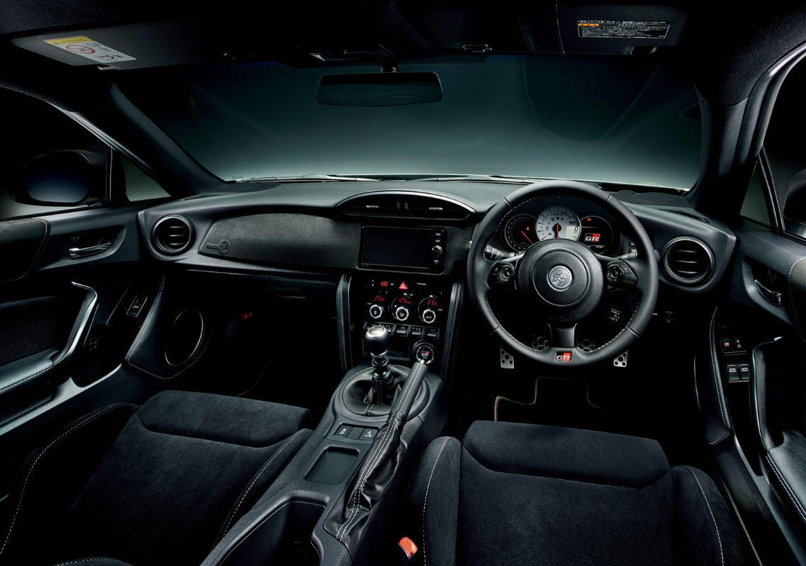 toyota_europe's tweet photo. #Toyota launches #GT86 GR sports car in Japan, in addition to the line up of the "GR" Sports Car Series announced last September.
https://t.co/5zB7QAUB0s https://t.co/wfV7NBI21O