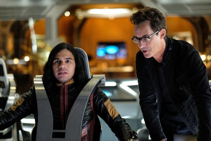 ArrowNewsPL's tweet photo. Zdjęcia (82-85) promujące crossover, część 4 - "Legends of tomorrow". https://t.co/tFN8cIuYUV