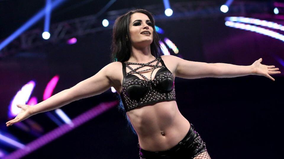 wrestlingnet04's tweet photo. What did u like most about #Raw ( #RAW ) 

LIKE = @RealPaigeWWE 
RETWEET=@WWERomanReigns 

#WWE https://t.co/v7gmkJxk0g