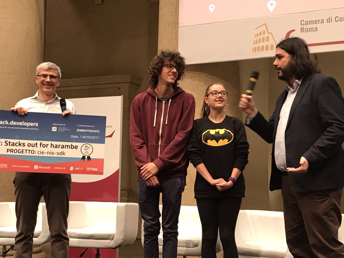 FlorianaFer's tweet photo. Bravissima Daniela Brozzoni, una #donna tra i vincitori di #HackDev17, il code sprint di @developersITA organizzato in collaborazione con @CodemotionIT. Perché l'informatica è roba per donne! @Progetto_NERD @teamdigitaleIT https://t.co/o4xfwiA4JD