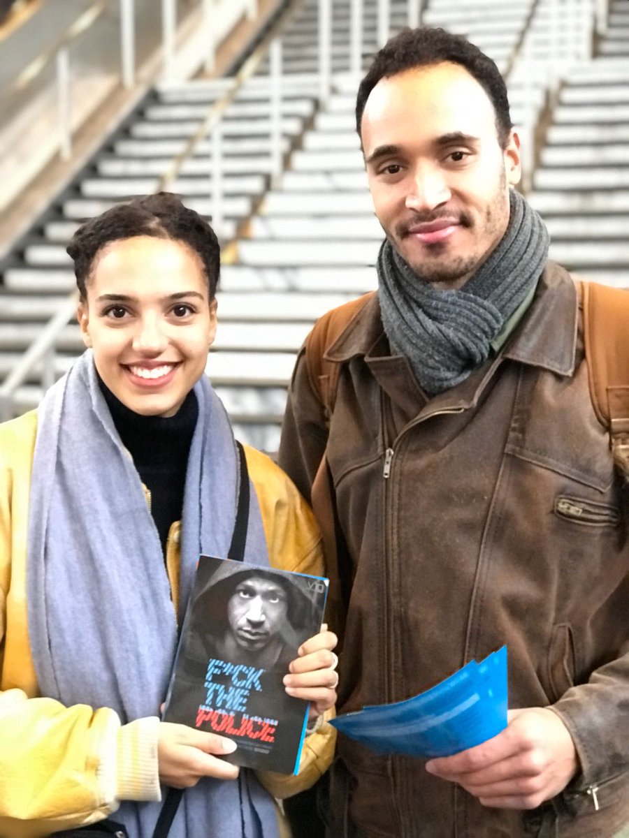 openrotterdam's tweet photo. Acteurs Nick en Carmen, die in de voorstelling f*ck de police spelen gingen net het gesprek aan met met mensen over onderwerp etnisch profileren... Binnenkort meer over deze voorstelling op OPEN tv! @TheaterZ @charlois_rdam #open010 #etnischprofileren #rotterdam #010nu https://t.co/bo2AzC51If