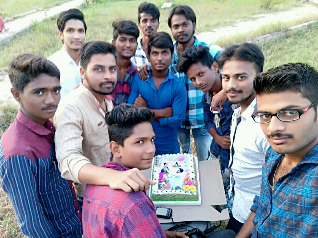 AlluArjun_Army's tweet photo. #HBDLittlePrincessAlluArha Celebrations by #AlluArjunArmy  - Adoni Team. https://t.co/U2P9aEyCUr